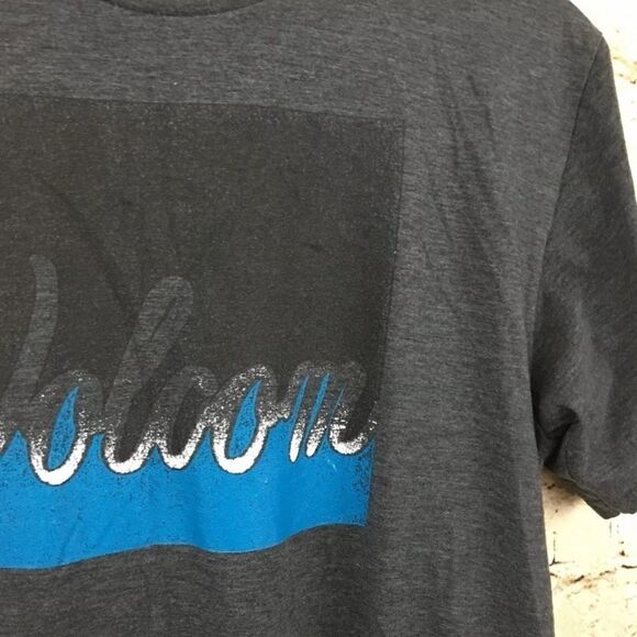 Volcom graphic t shirt bundle - Picture 6 of 7